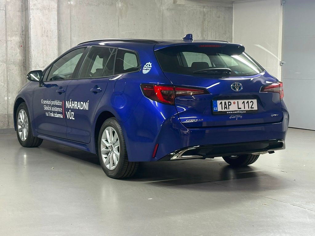 toyota-corolla-1-8l-hev-special-comfort-tech - 6
