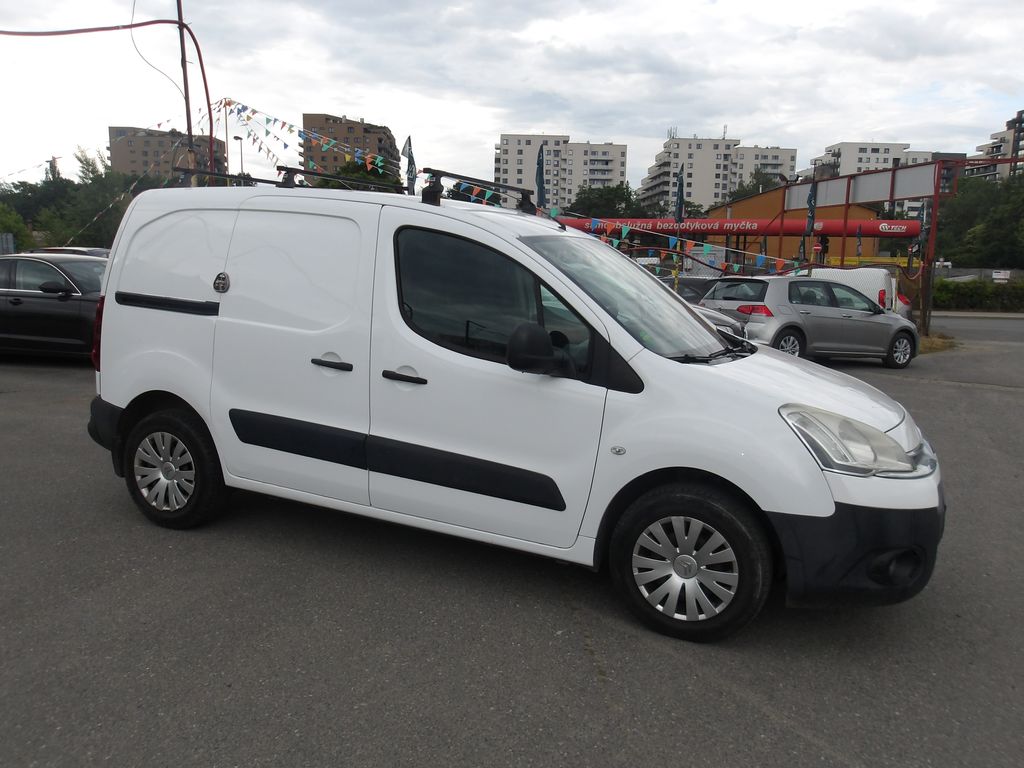 peugeot-partner-1-6hdi-3-mista-1-majitel - 6