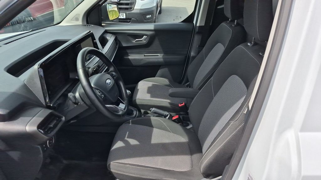 ford-transit-courier-1-0-ecb-trend - 8