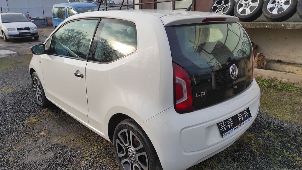 volkswagen-up-1-0-white-up - 2