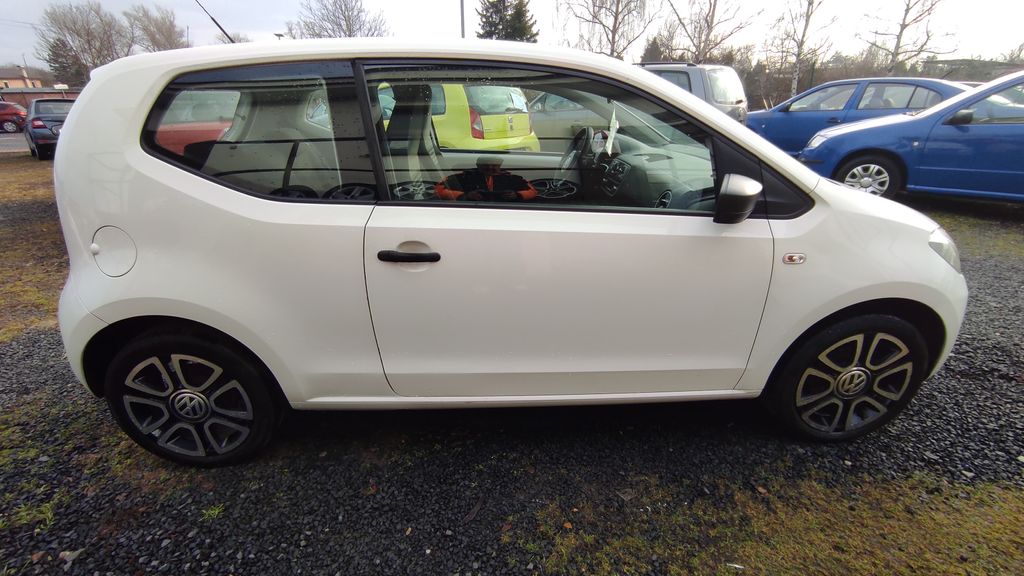 volkswagen-up-1-0-white-up - 5
