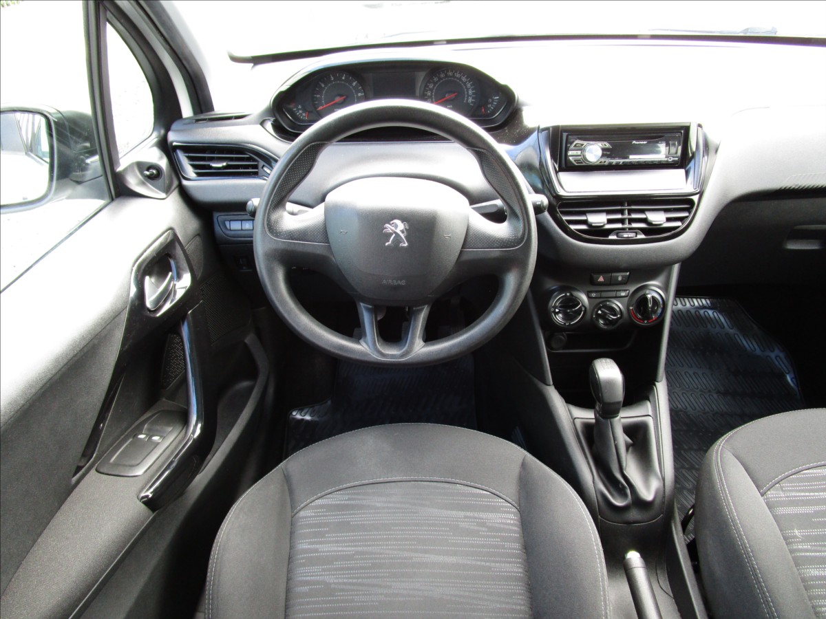 peugeot-208-1-0i - 7