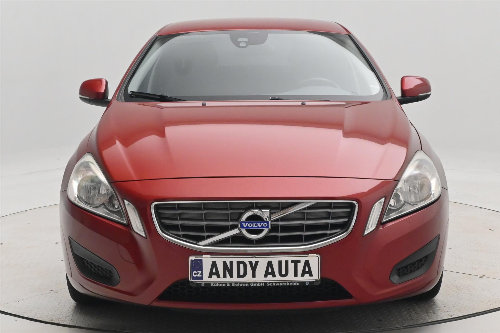 volvo-v60-1-6-d2-84-kw-manual-kinetic - 1