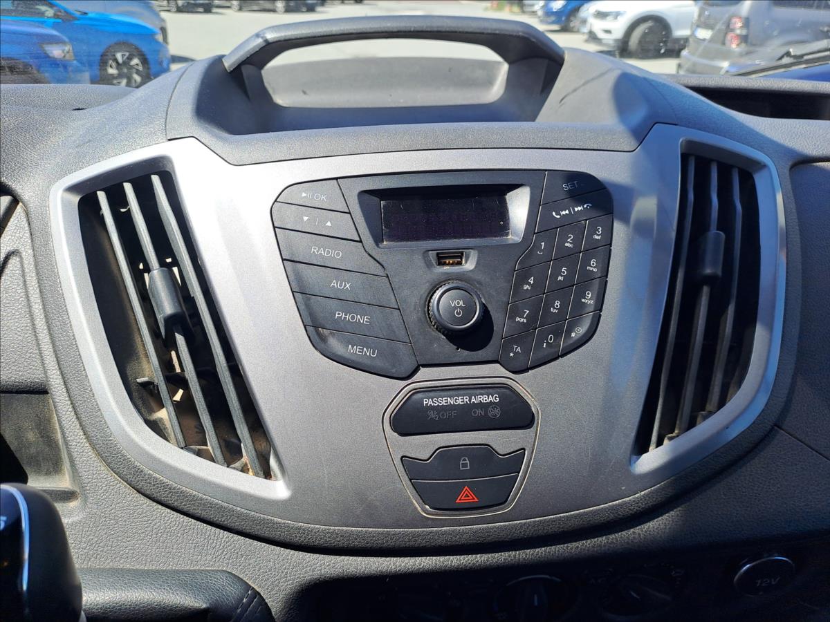 ford-transit-2-0-tdci-l3h2-1-majitel-cz - 8