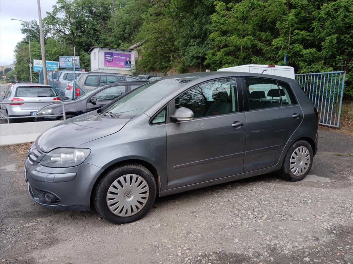 volkswagen-golf-plus-1-6-i-dsg-goal - 4