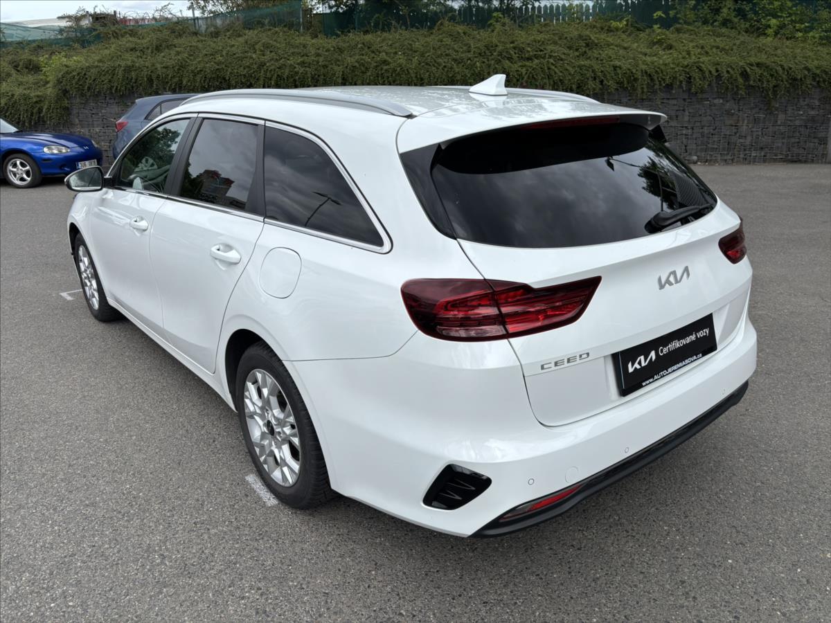 kia-ceed-1-5-tgdi-118kw-at-top-kamera - 2