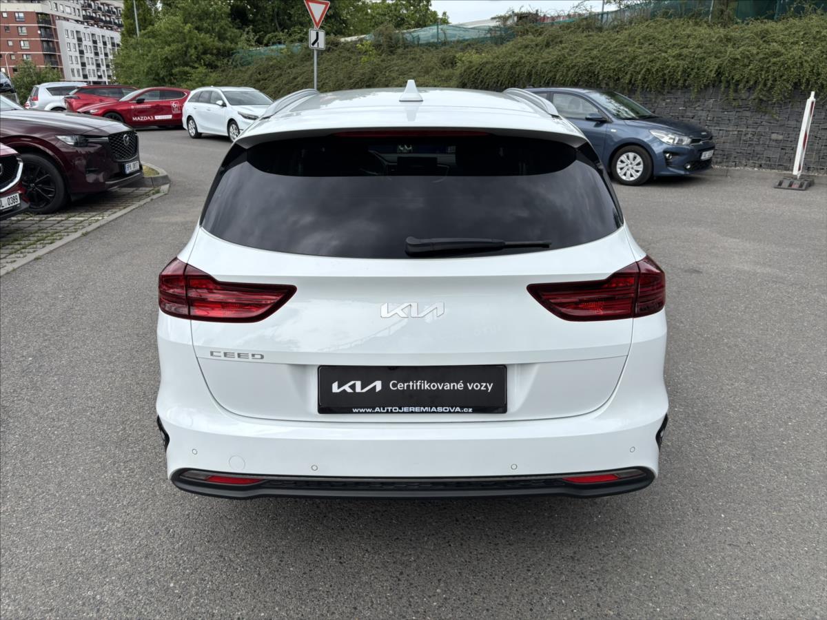 kia-ceed-1-5-tgdi-118kw-at-top-kamera - 3