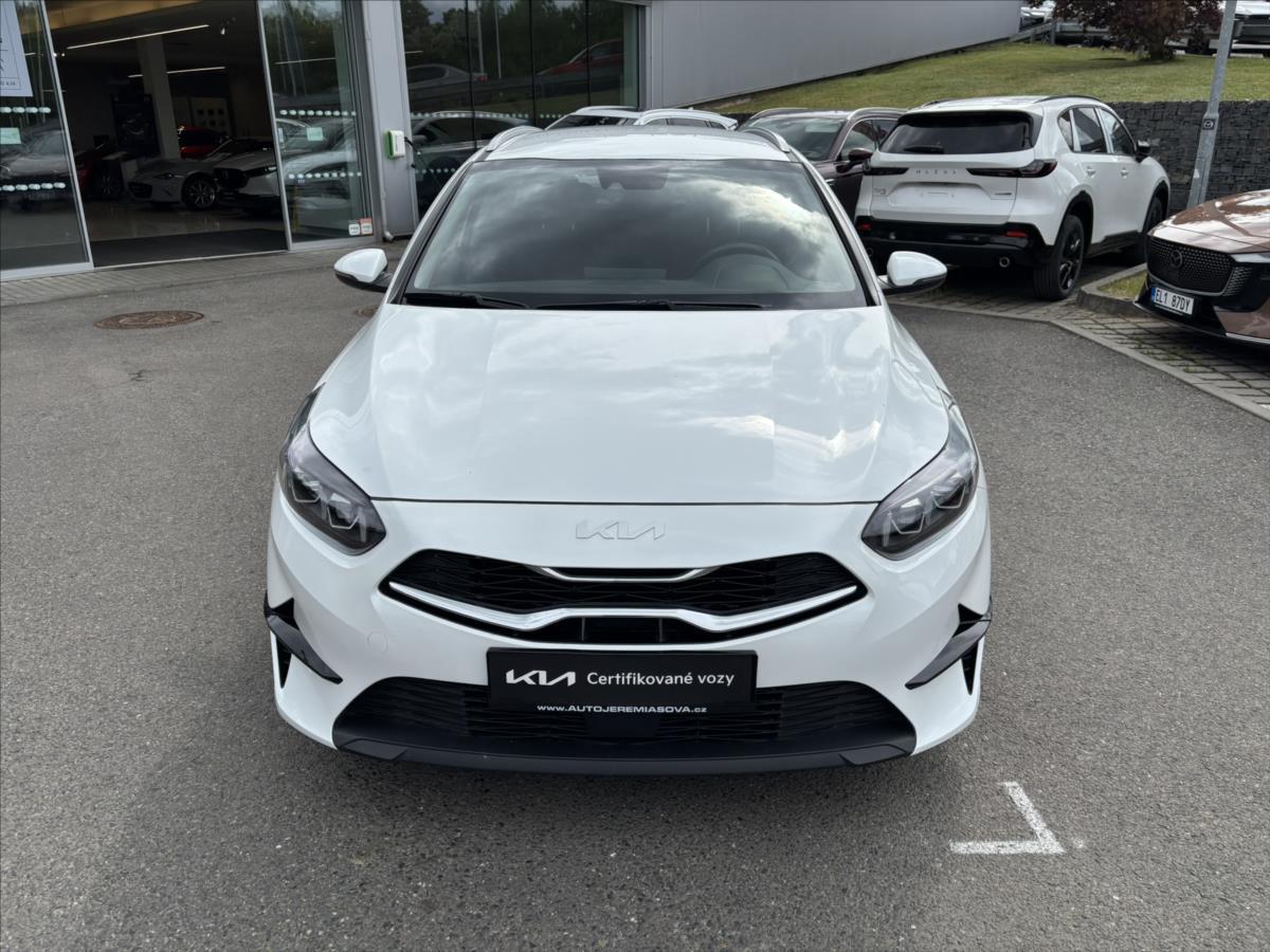 kia-ceed-1-5-tgdi-118kw-at-top-kamera - 7