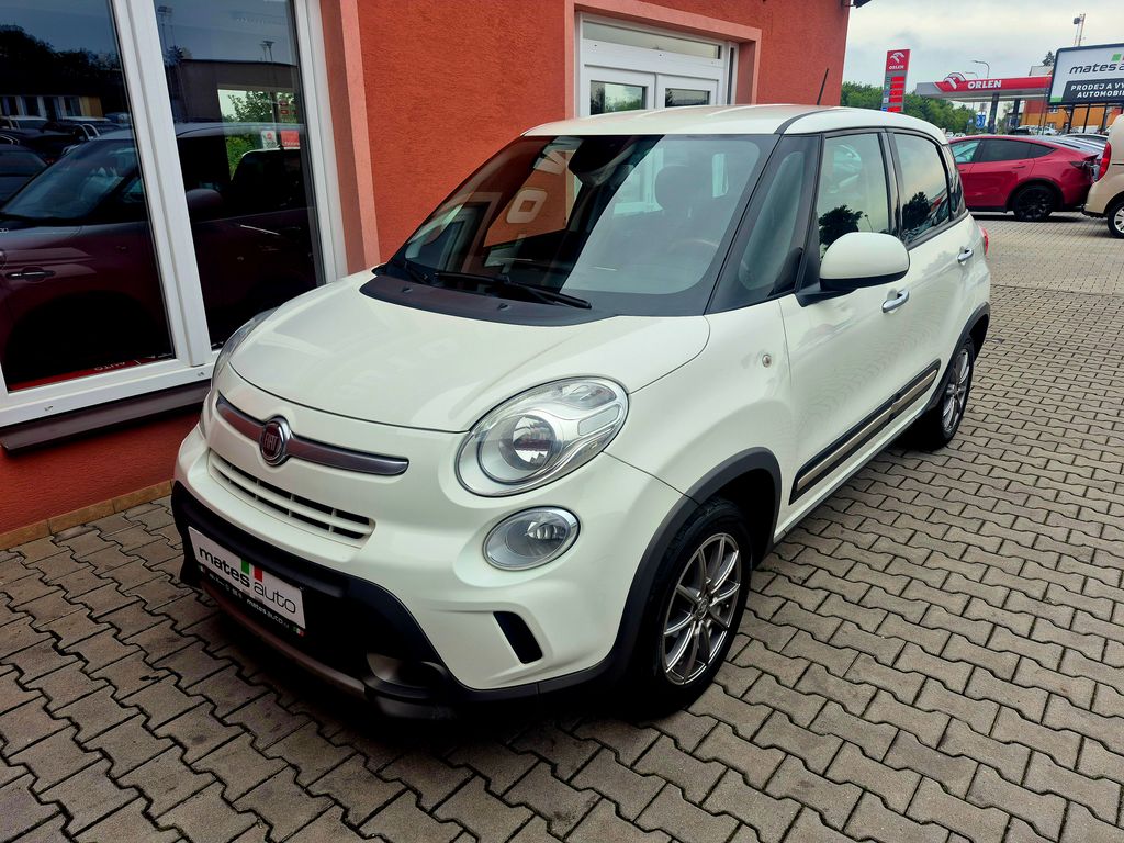 Fiat 500L 1.4 Turbo 88kwTrekking Rock N Road Edition