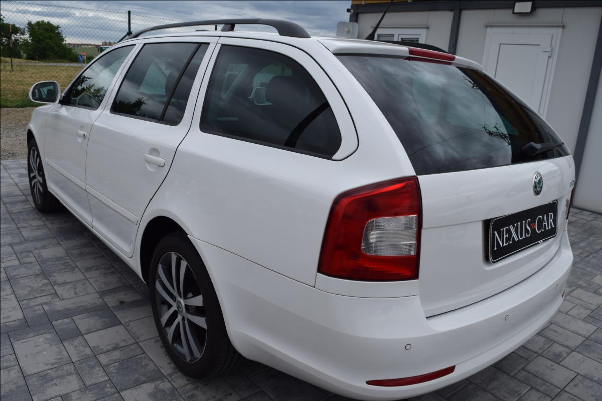 skoda-octavia-1-2-tsi-77kw-2xkola-xenony - 6
