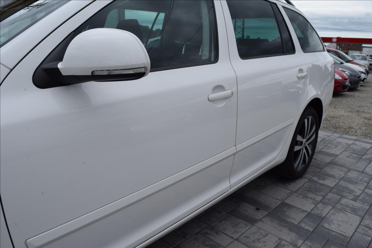 skoda-octavia-1-2-tsi-77kw-2xkola-xenony - 7