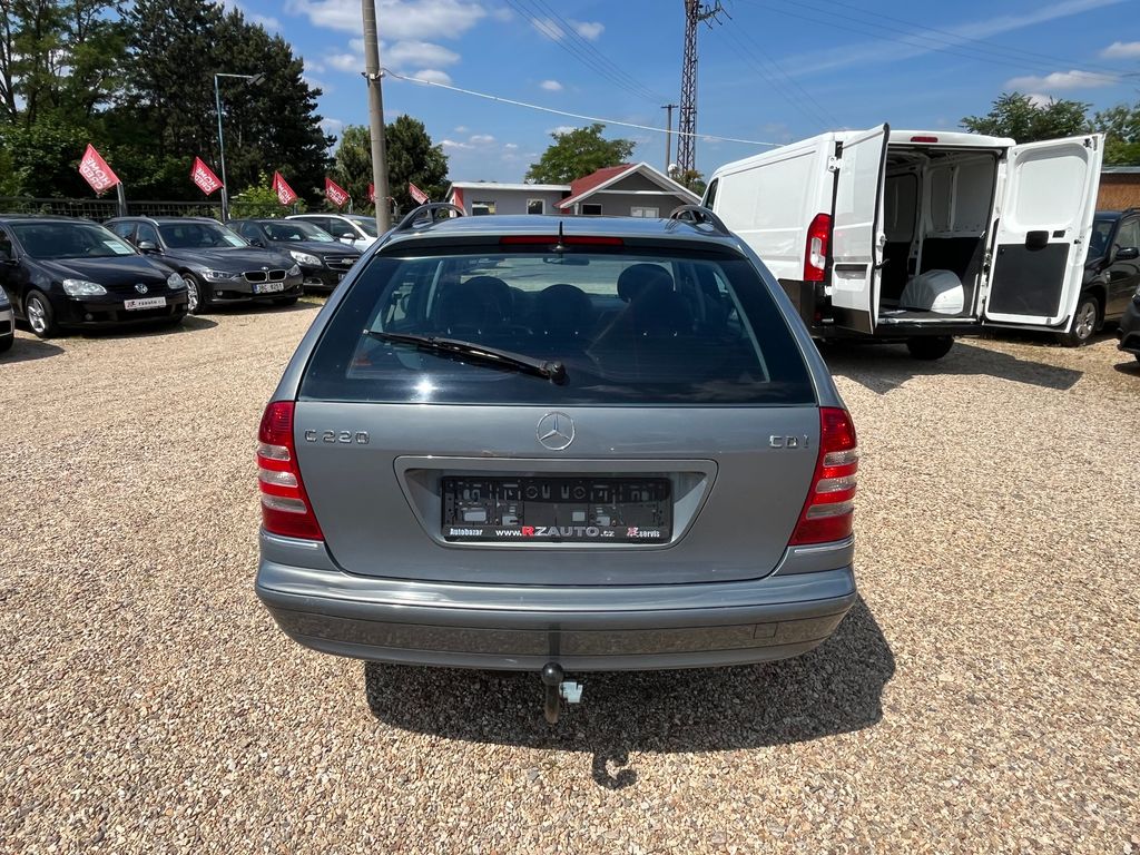 mercedes-benz-tridy-c-c-220-cdi-avantgarde - 3