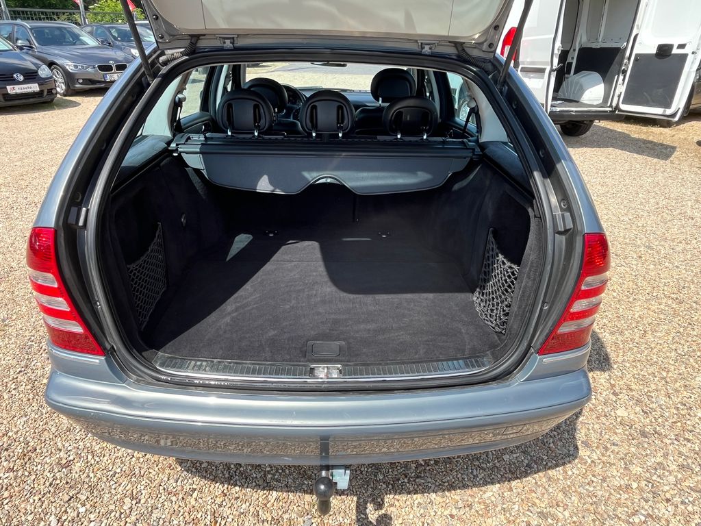 mercedes-benz-tridy-c-c-220-cdi-avantgarde - 4