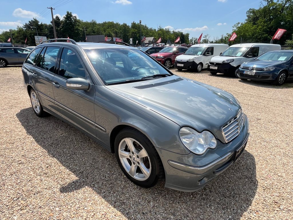 mercedes-benz-tridy-c-c-220-cdi-avantgarde - 9