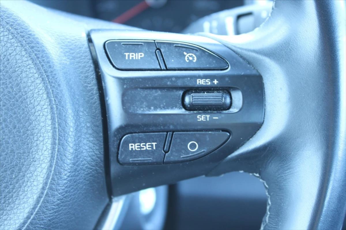 kia-stonic-1-2-dpi-comfort - 9