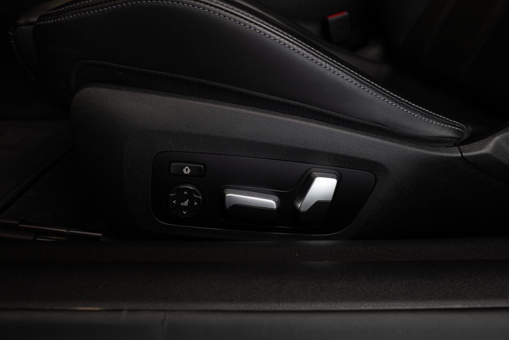 bmw-m4-competition-harmankardon-led - 7