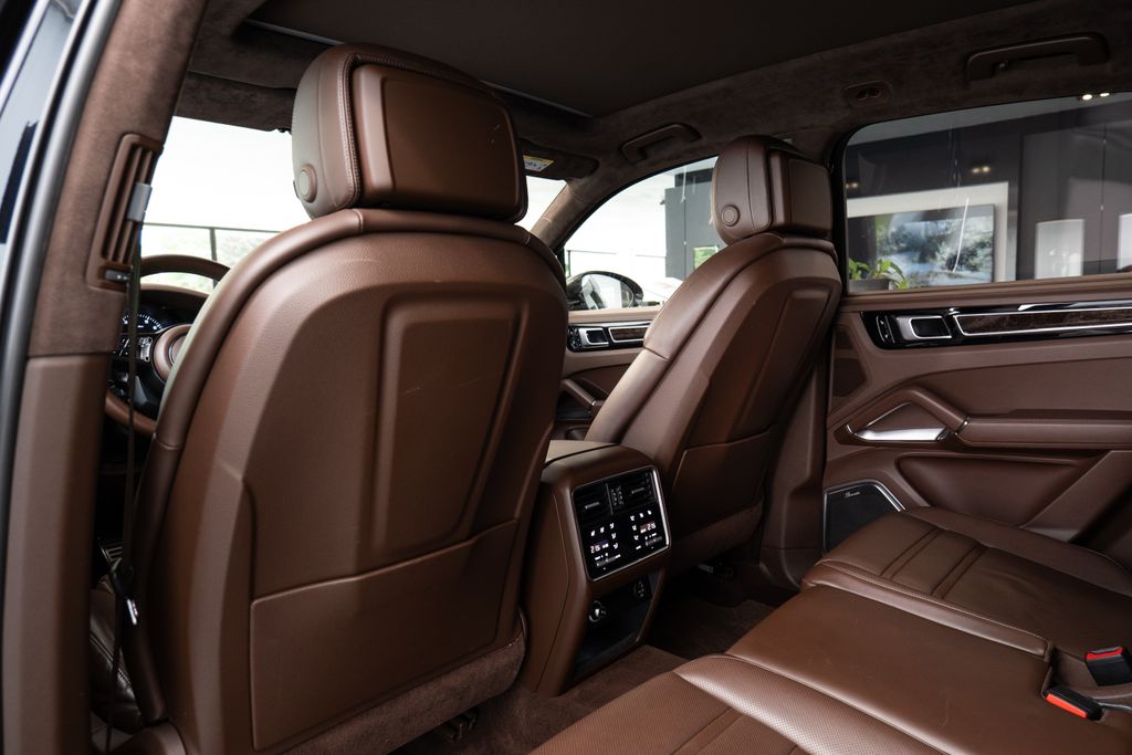 porsche-cayenne-turbo-approved-ceramic-burmester - 9