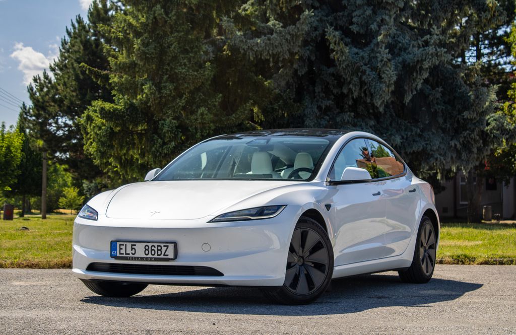 Tesla Model 3 