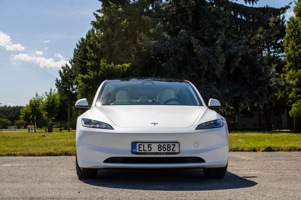 tesla-model-3 - 1