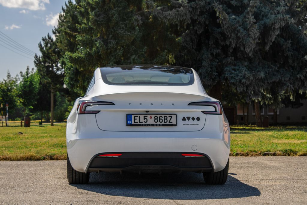 tesla-model-3 - 5