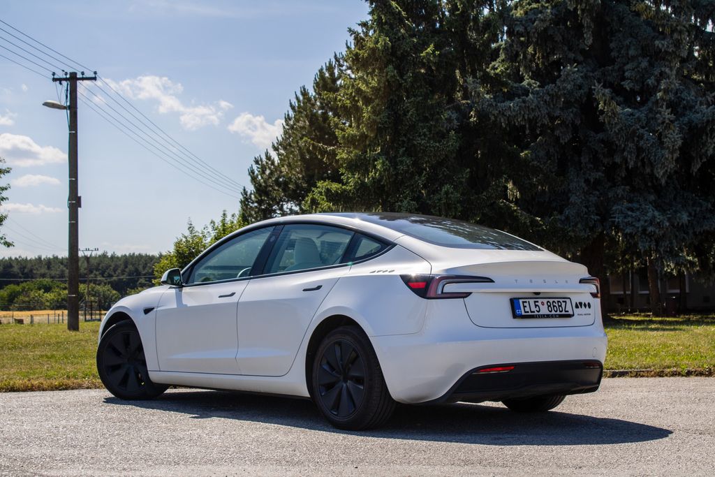 tesla-model-3 - 6