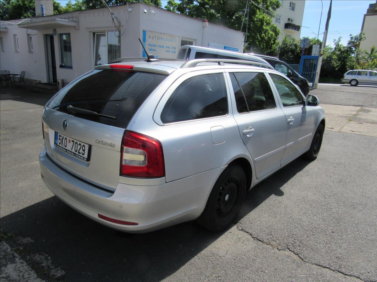 skoda-octavia-1-6-tdi-77kw-combi - 5