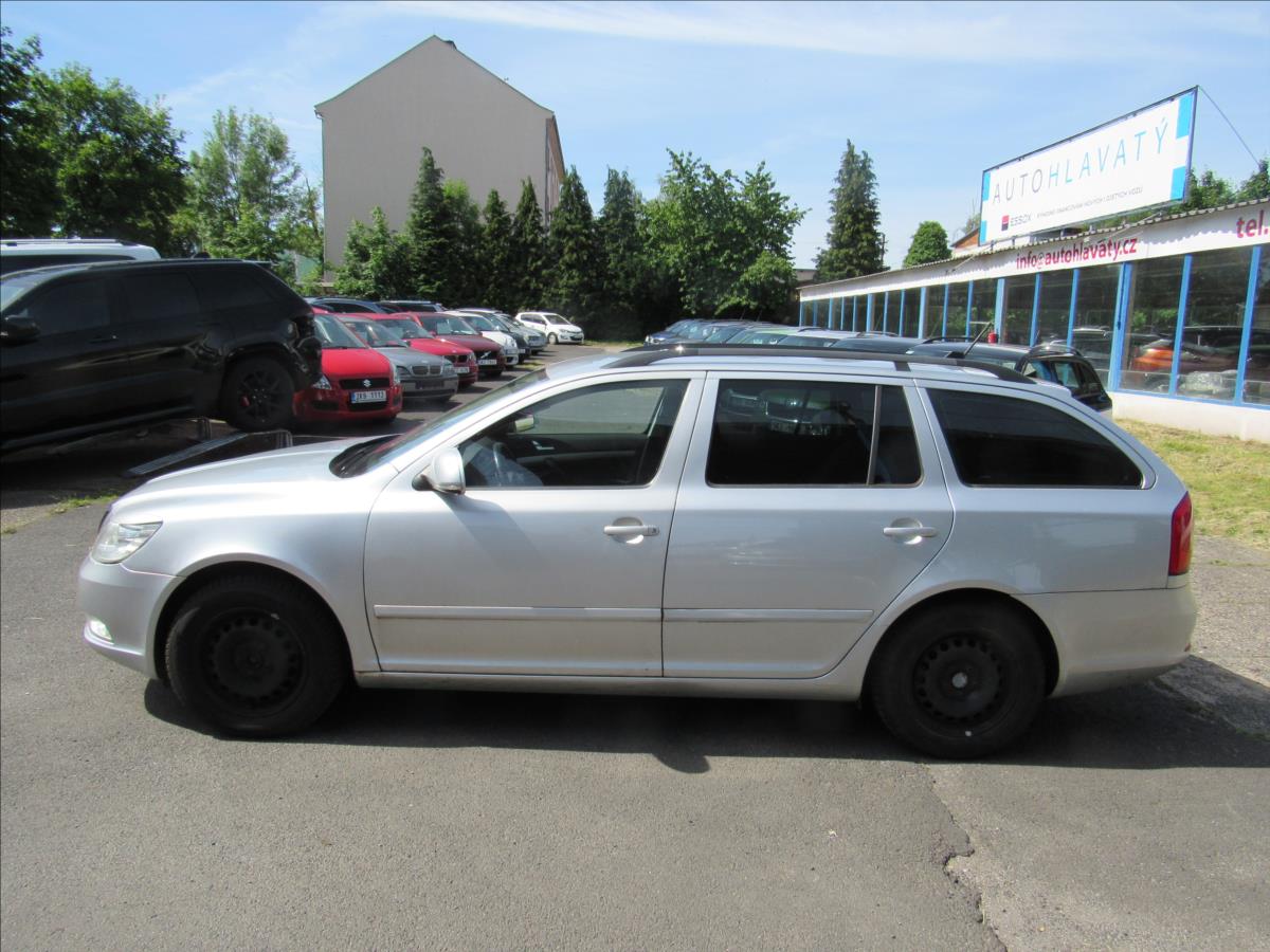 skoda-octavia-1-6-tdi-77kw-combi - 6