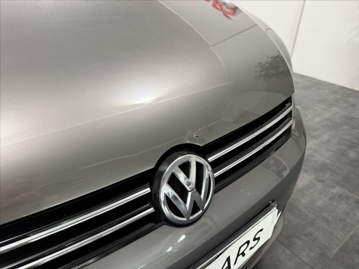 volkswagen-touran-1-6-tdi-77kw-vyhrev-tazne - 7