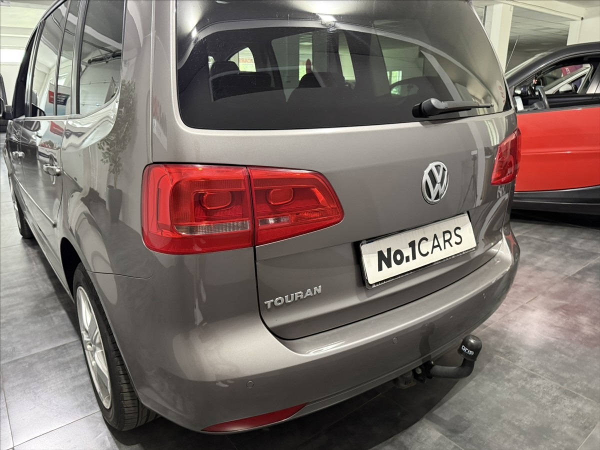volkswagen-touran-1-6-tdi-77kw-vyhrev-tazne - 9