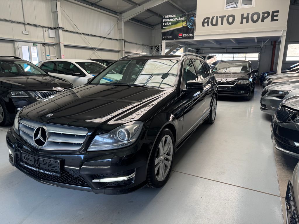mercedes-benz-tridy-c-300-cdi-4matic-amg-paket - 2