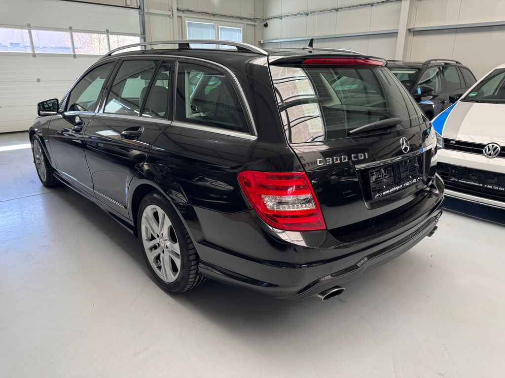 mercedes-benz-tridy-c-300-cdi-4matic-amg-paket - 3