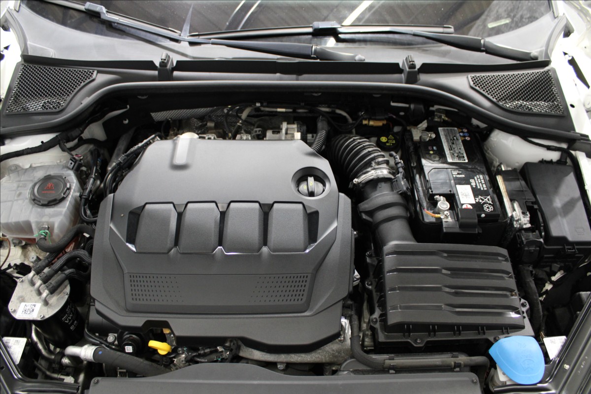 skoda-octavia-2-0-tdi-dsg-style-1-majitel-cz - 6