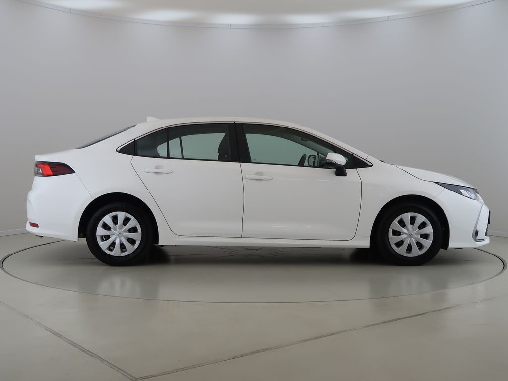 toyota-corolla-1-8hybrid-cz-1maj-active-business - 3