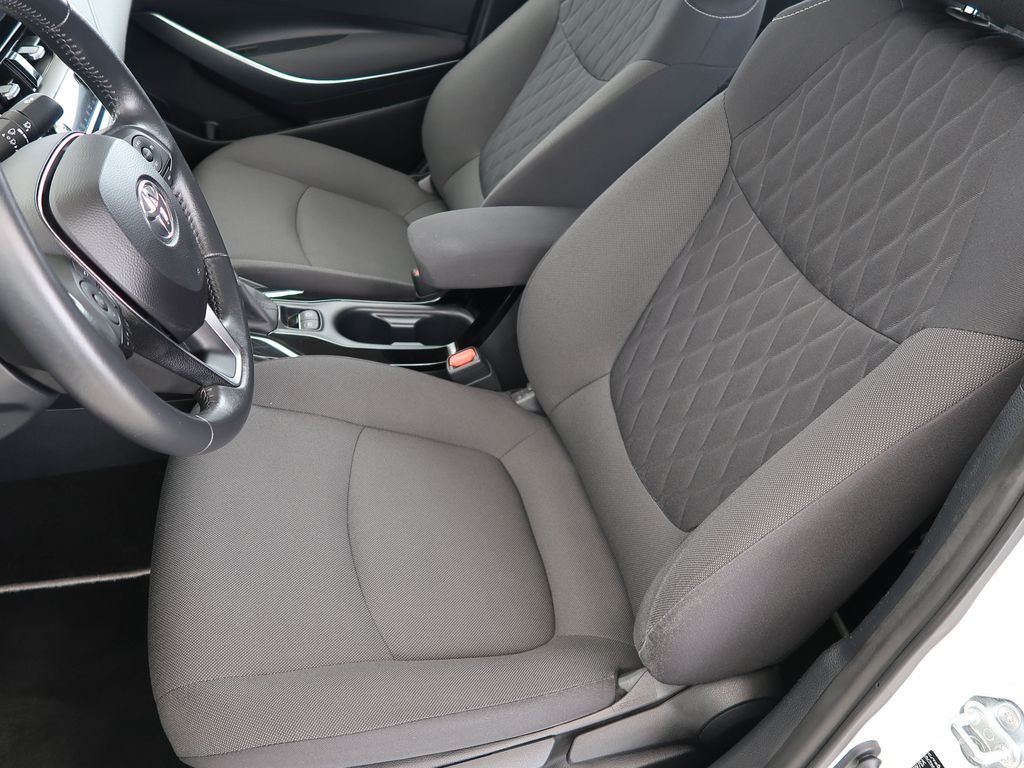 toyota-corolla-1-8hybrid-cz-1maj-active-business - 8