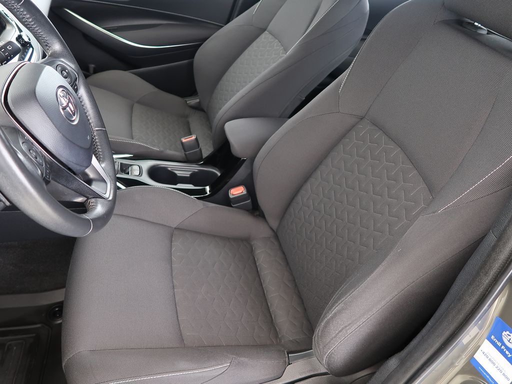toyota-corolla-2-0hybrid-cz-1maj-comforttech - 8