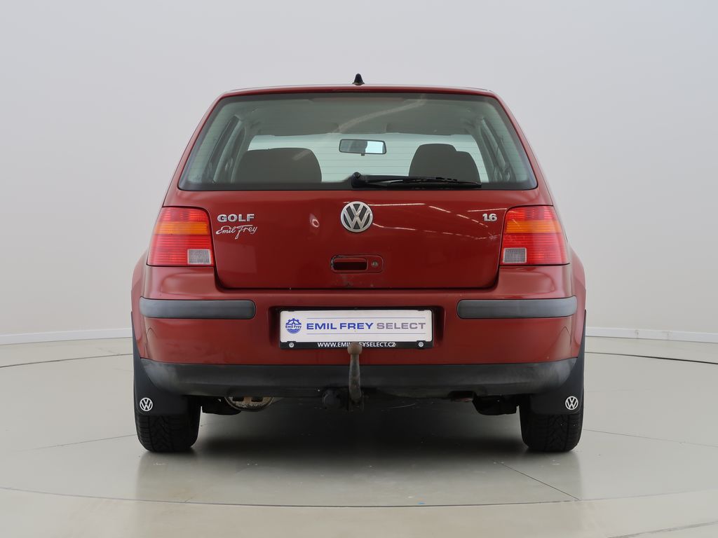 volkswagen-golf-1-6-74kw-manual-ac-tazne - 5