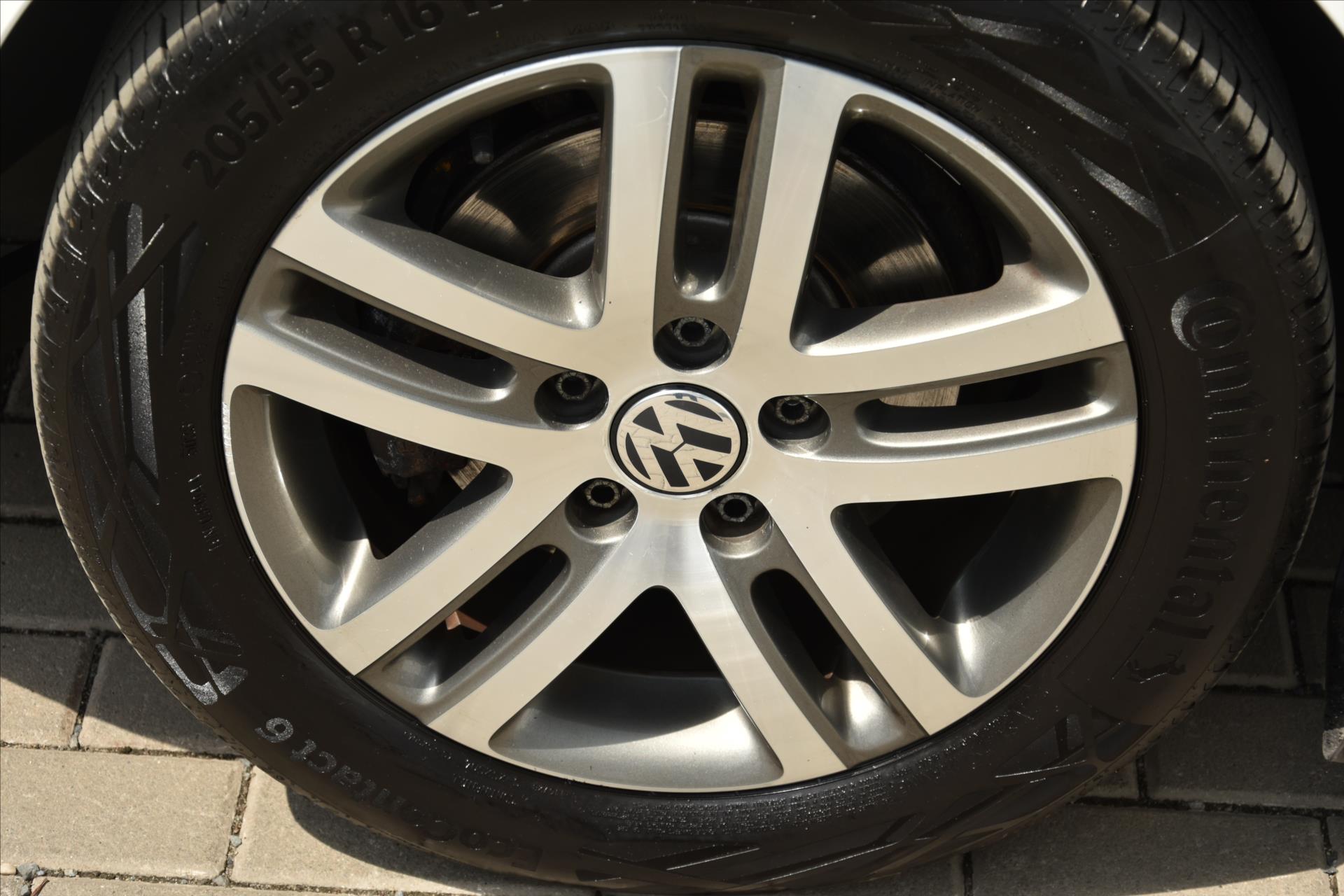 volkswagen-golf-1-2tsi-77kw-trend-servis-kn - 8