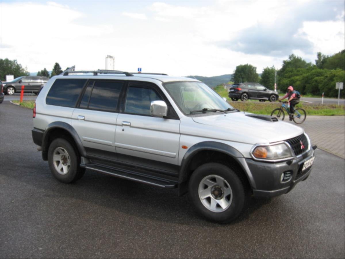 mitsubishi-pajero-sport-2-5-td - 3
