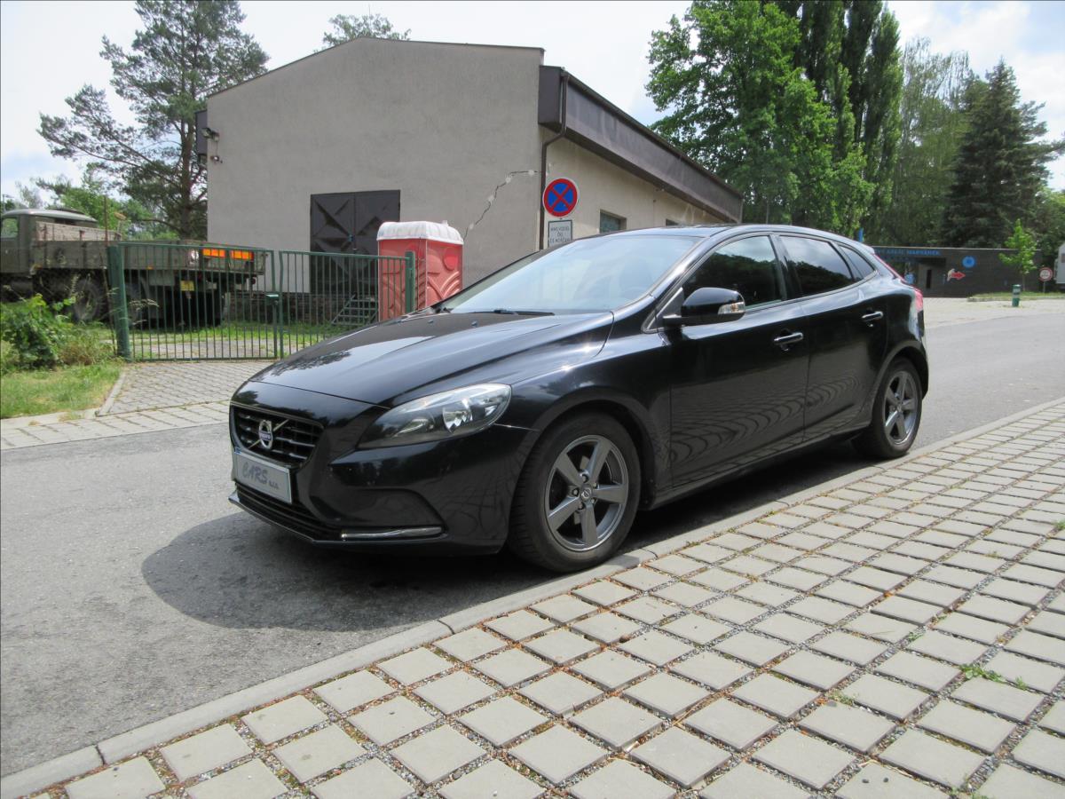 Volvo V40 1,6 D D2, 84Kw, Klima, park.sys. DPH