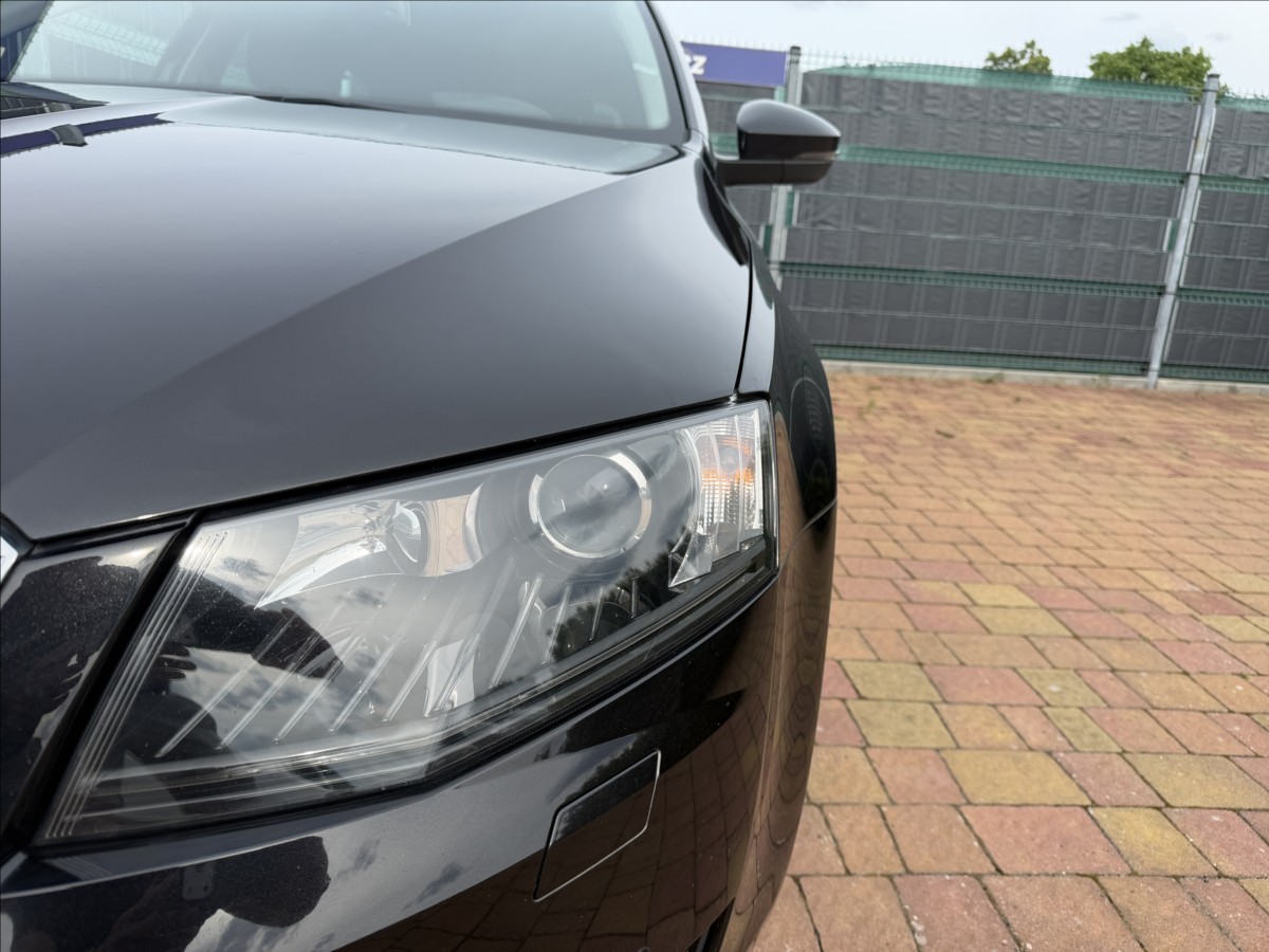 skoda-octavia-iii-1-6-tdi-elegance-4x4 - 4