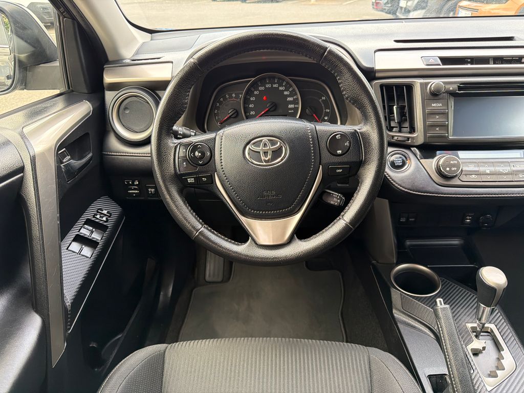 toyota-rav4-2-2-d-4d-150k-automat-4x4 - 7