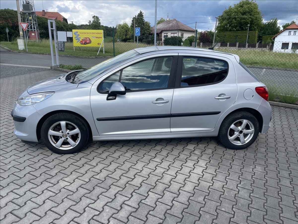 peugeot-207-1-4-i-54-kw-klima-ok-nova-stk - 4