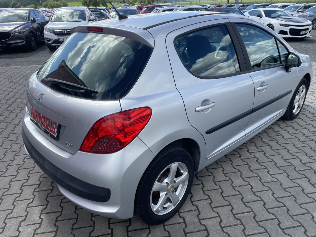 peugeot-207-1-4-i-54-kw-klima-ok-nova-stk - 9