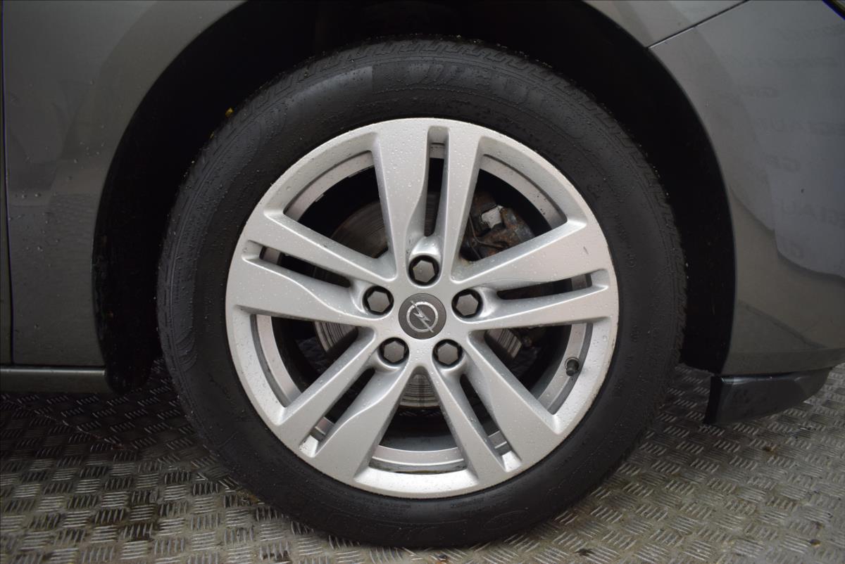opel-astra-1-5-cdti-1-majitel-pr-servis - 6