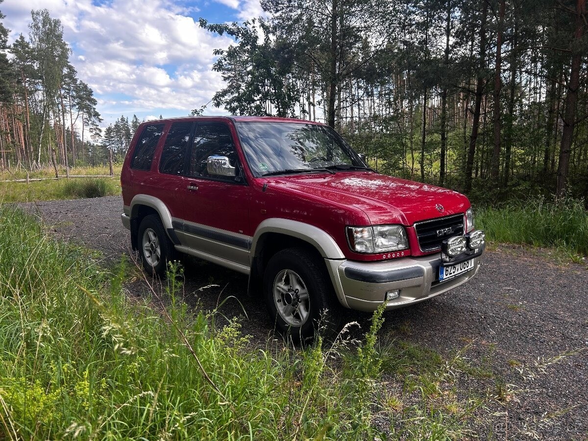 opel-monterey-3-5-alias-isuzu-trooper - 1