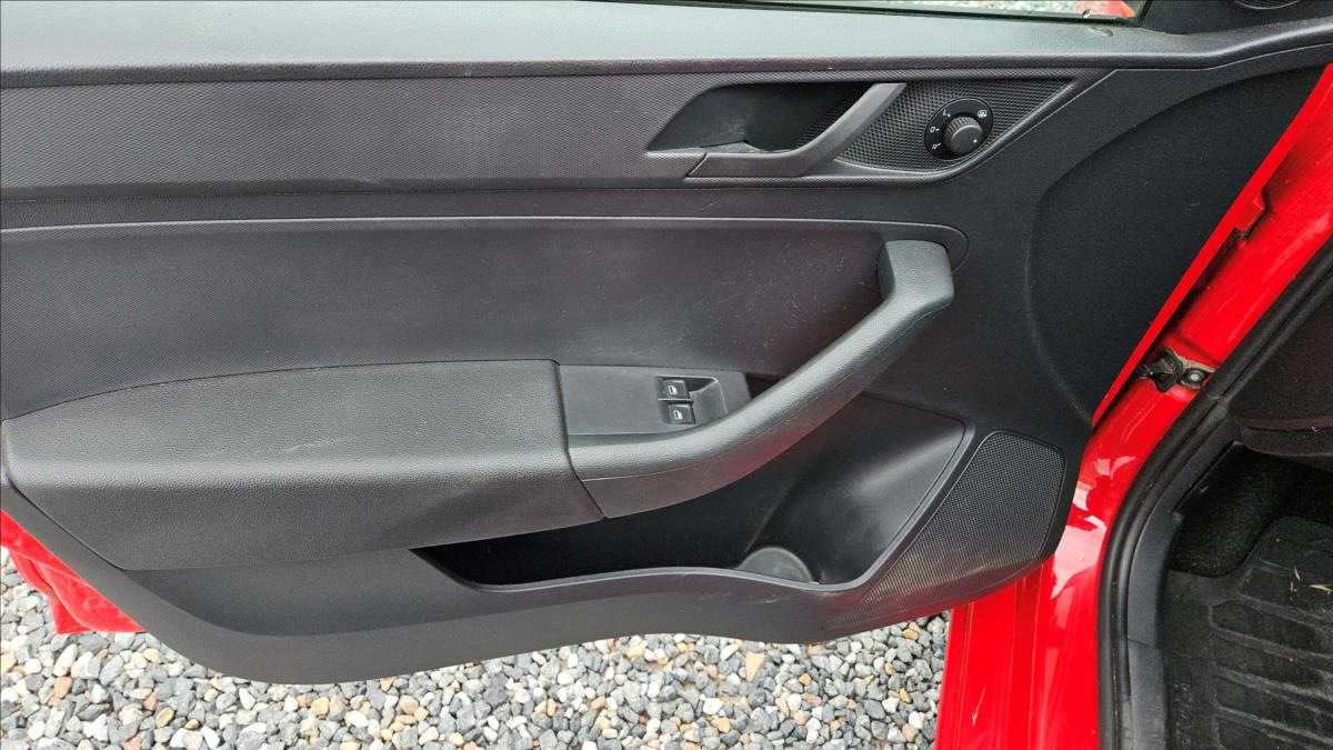skoda-rapid-1-2-tsi-63-kw-active - 8