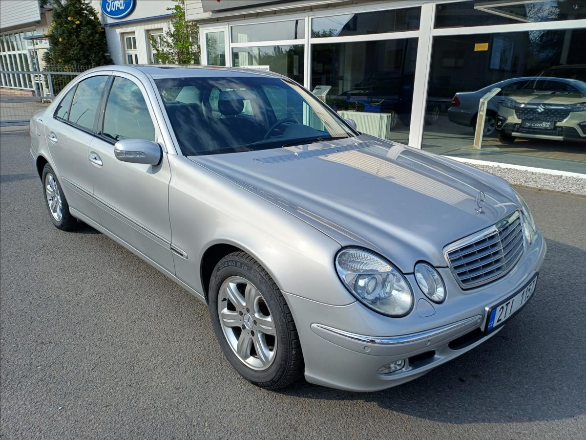 mercedes-benz-tridy-e-2-6-e240-v6-elegance - 2