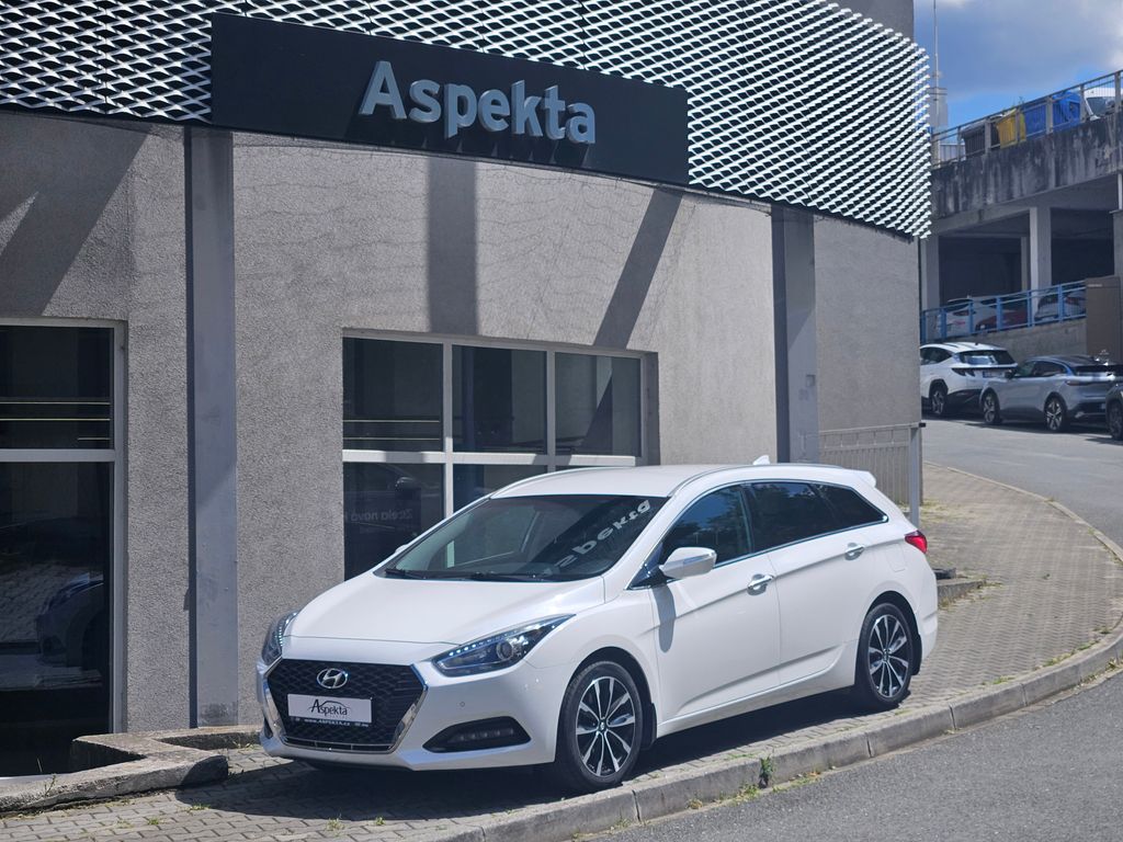 Hyundai i40 1.6 CRDi Succes Winter, 1.maj.