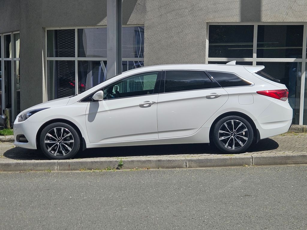 hyundai-i40-1-6-crdi-succes-winter-1-maj - 1