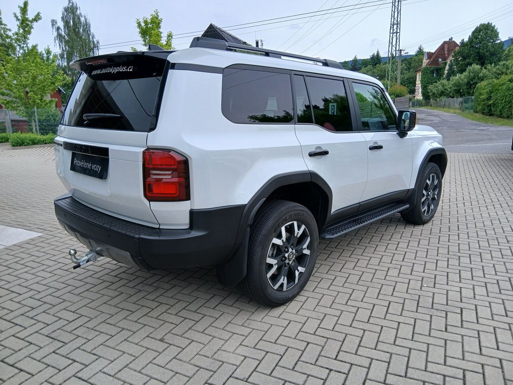 toyota-land-cruiser-2-8-d-4d-4x4-executive-jbl-8at - 5